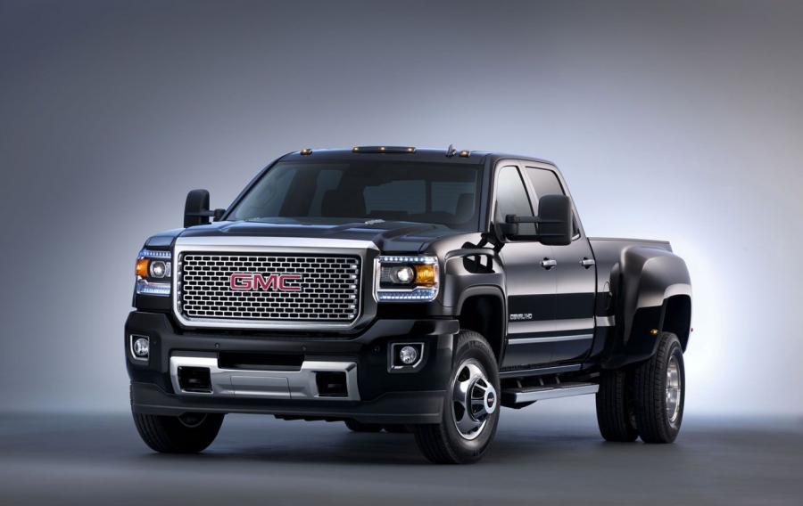  GMC Sierra Denali HD 2015 года  (фото 1 из 11)